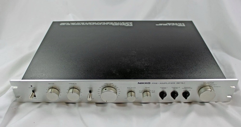 Nikko Beta I Stereo Preamplifier