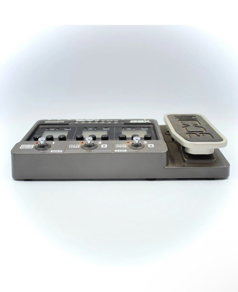 Zoom G3X Multi-Effects Processor Looper Tuner Expression Pedal Guitar