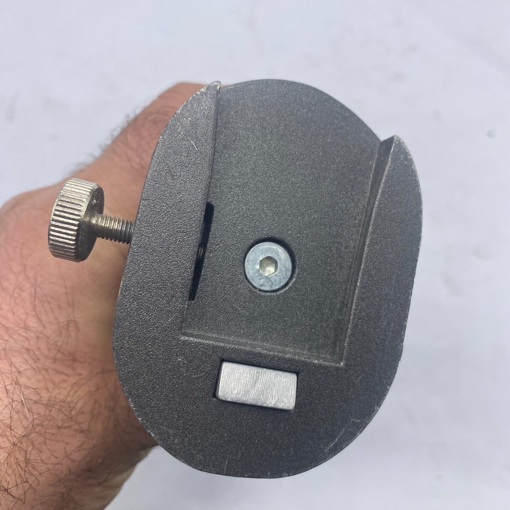 Twist-Lock Medium Composite Suction Cup Double Sphere Mounting Set🔔