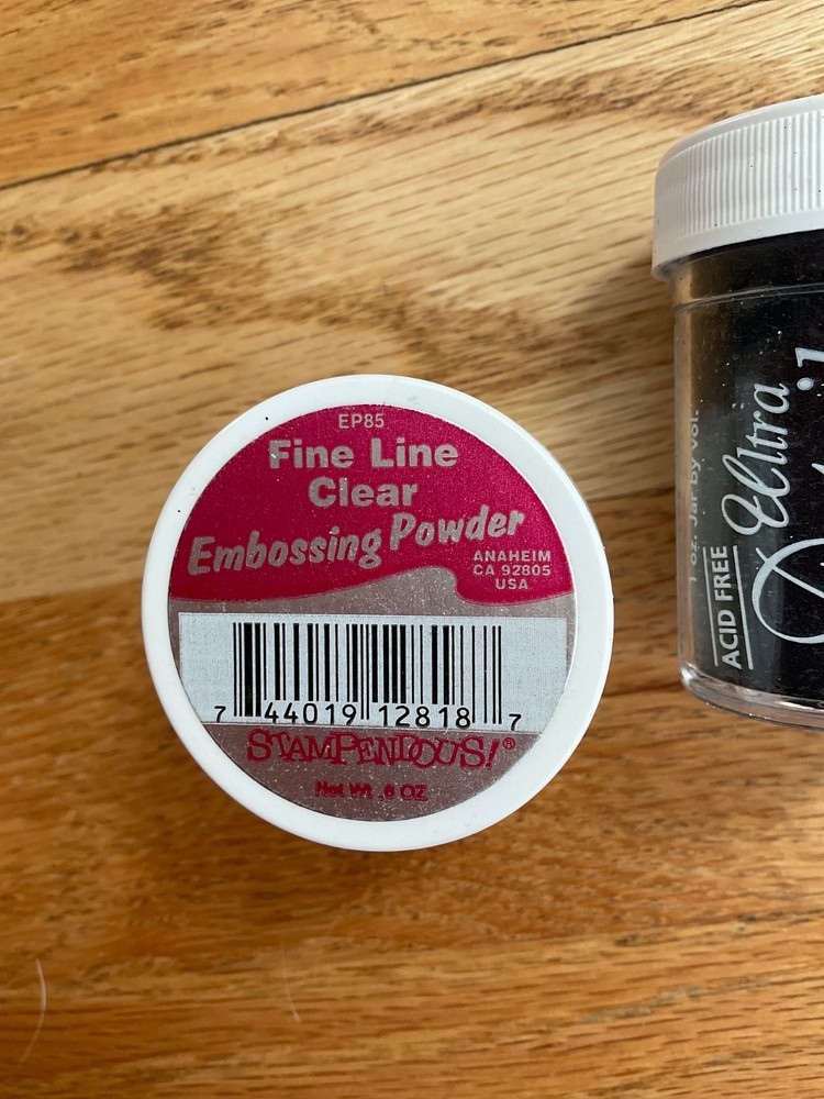 Lot Embossing Powder - 4 . Clear, Black, Grey, Iridescent