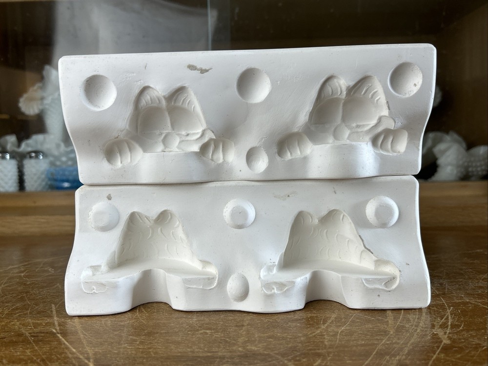 Ceramic Slip Casting Mold “Garfield Peeking With Paws”
