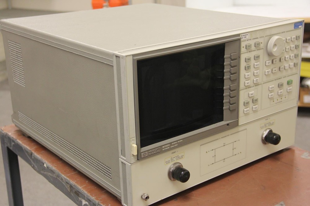 HP HEWLETT PACKARD 8722C Network Analyzer Opt 010 & 8ZE