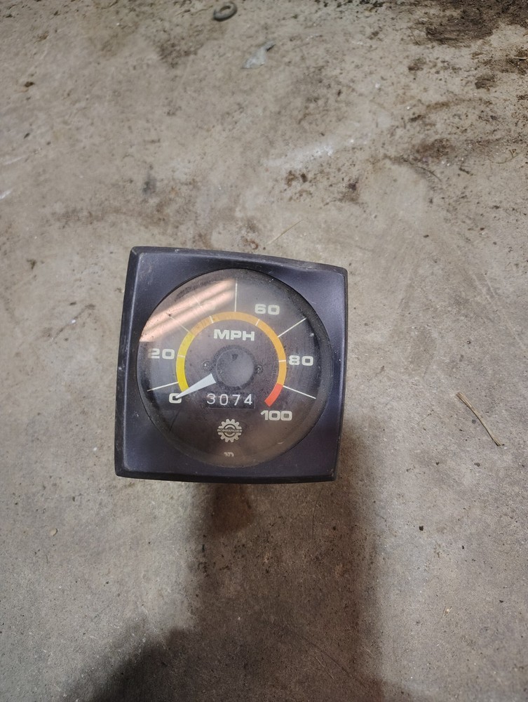 Ski doo speedometer 057100-8740