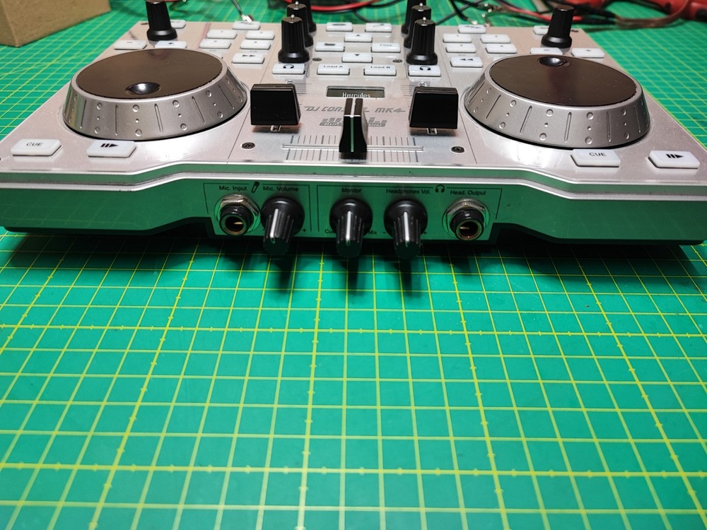 Hercules dj console MK4 controller 2 channel old school vintage