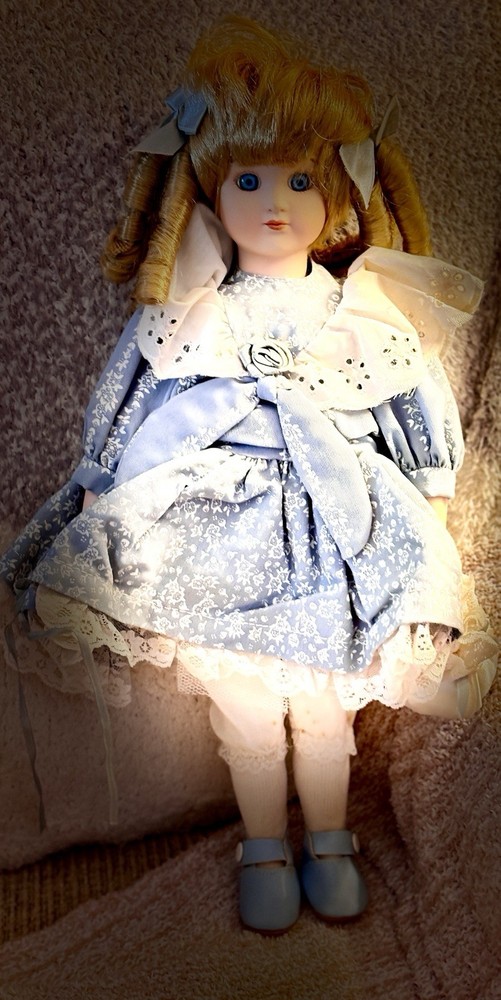 ACTIVE HAUNTED DOLL SPIRIT SYNTHIA