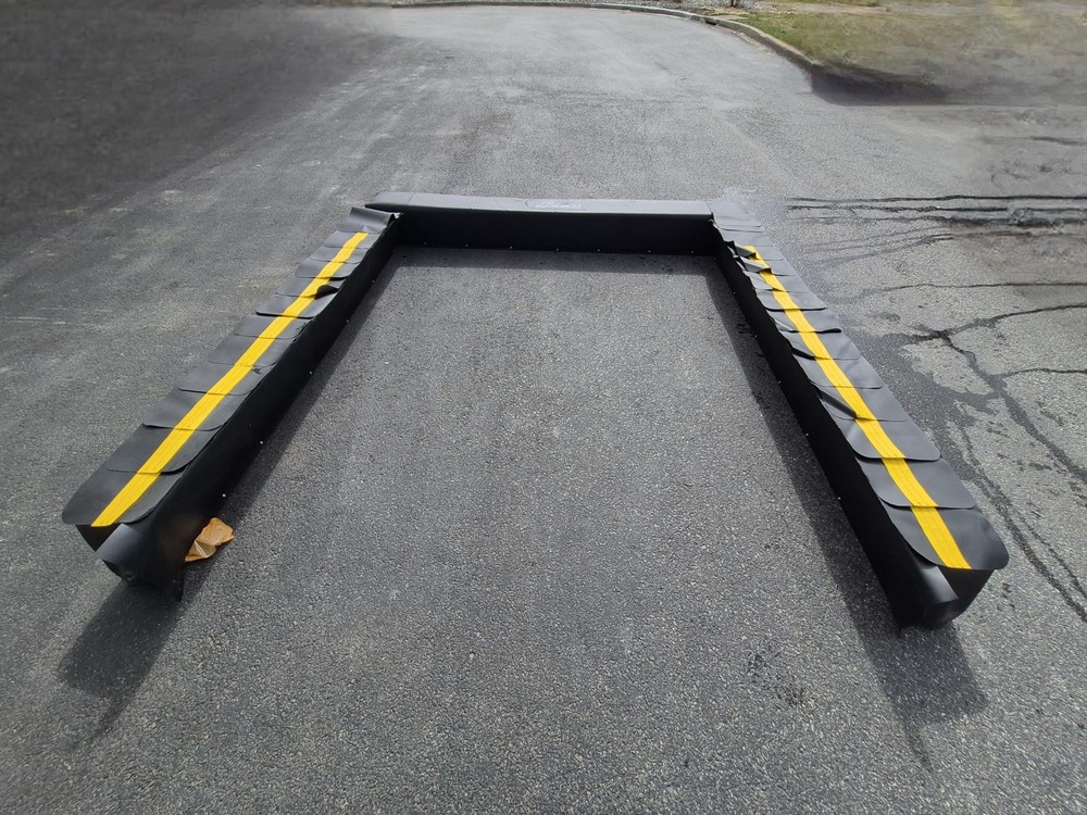 Serco 8'×9' 10" projection Dock Bumper Black