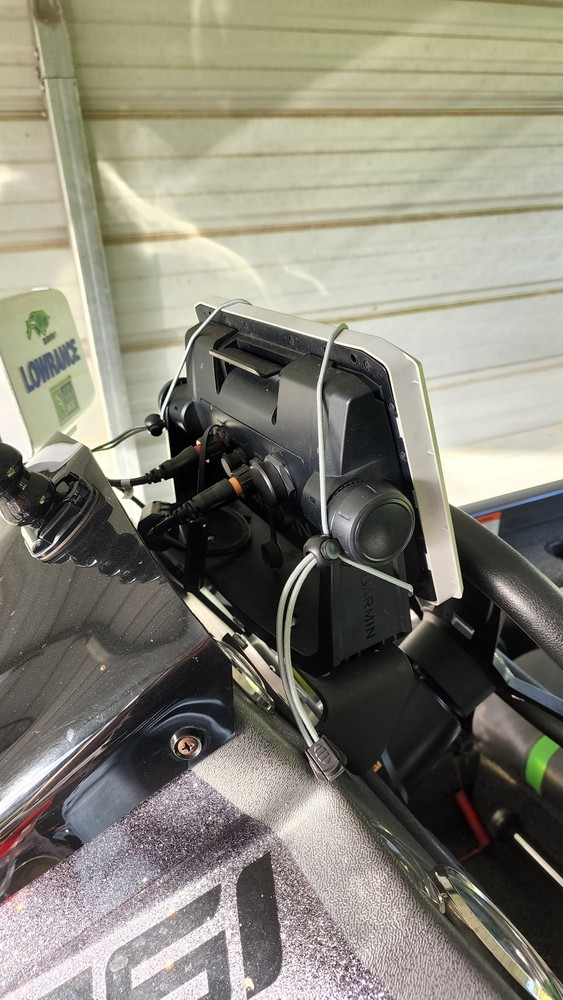 GF Outdoors Adjustable Twist Lock Graph Wrap