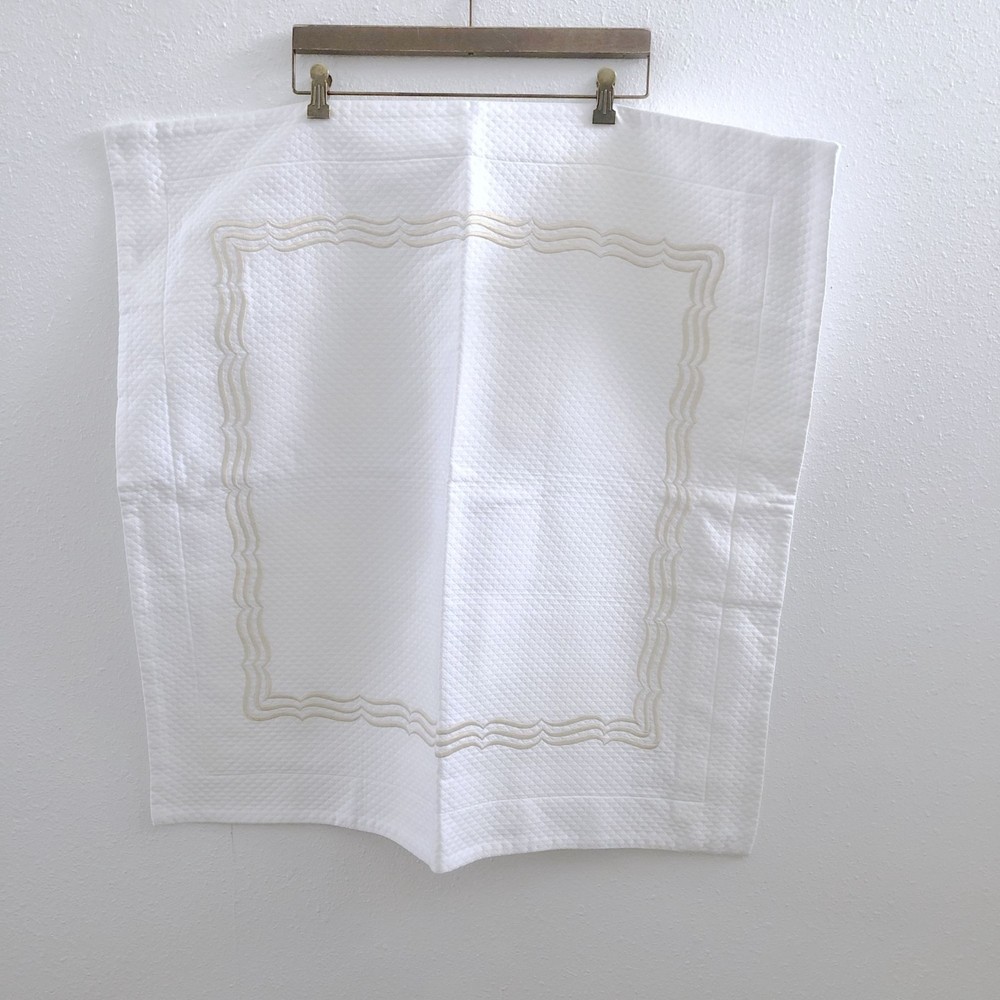 SCHWEITZER Quilted Single Sham