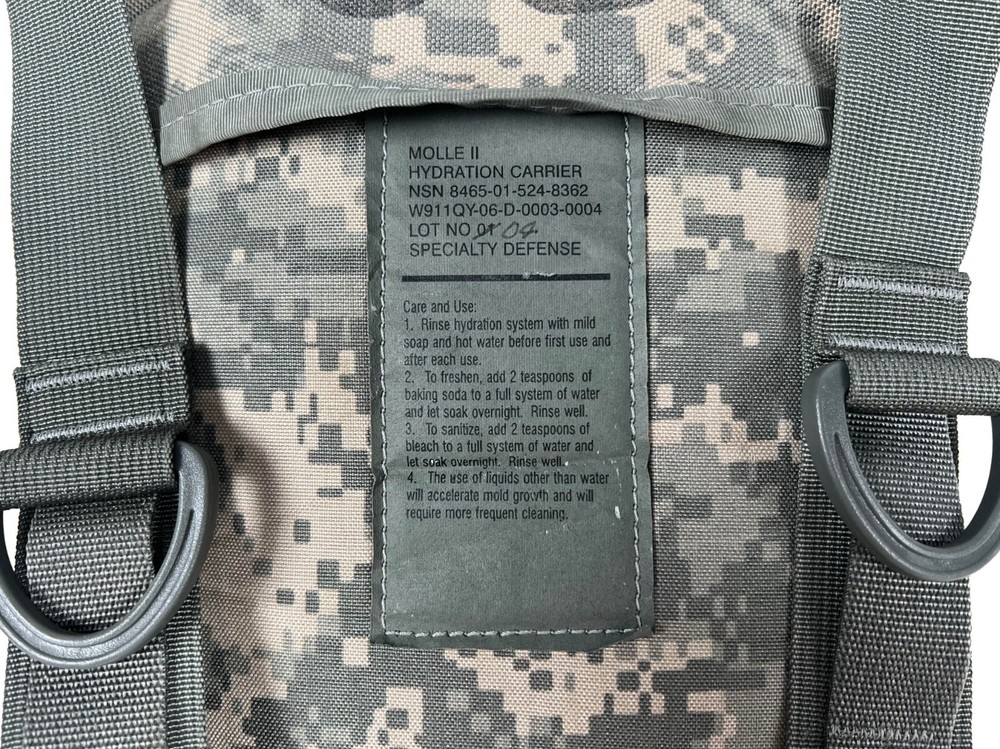 US Army ACU Hydration Carrier 100 OZ 3L System With Bladder Camelback UCP Pack