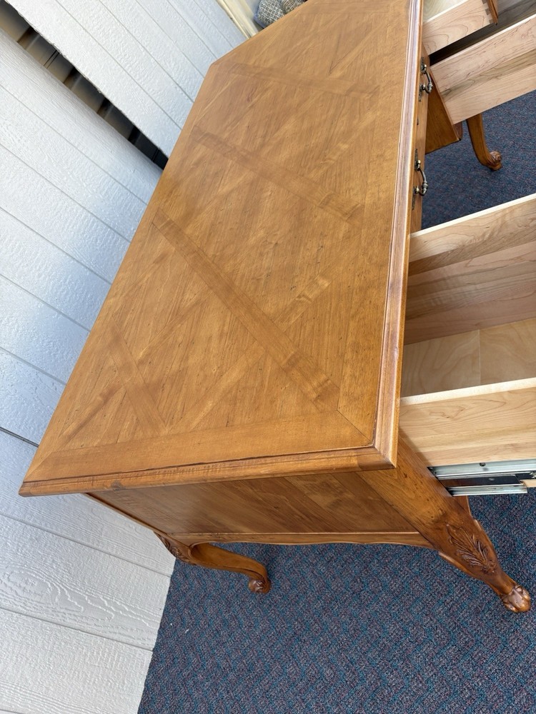 67158 Maple ETHAN ALLEN Executive Desk