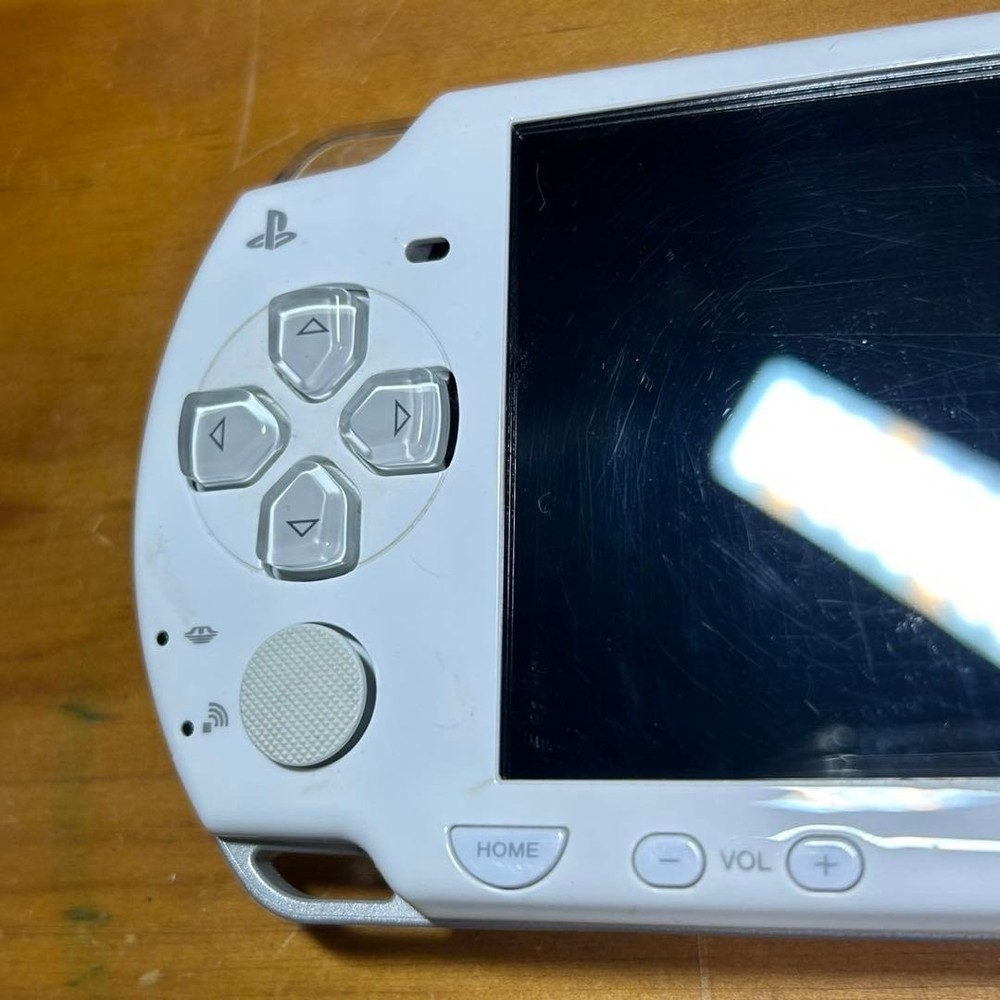 PSP 2000 Ceramic White 6299 From Japan