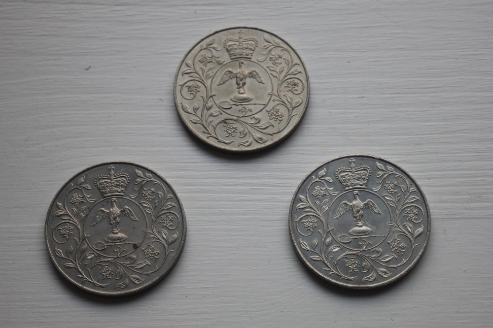 Queen Elizabeth commemorative crowns plus others