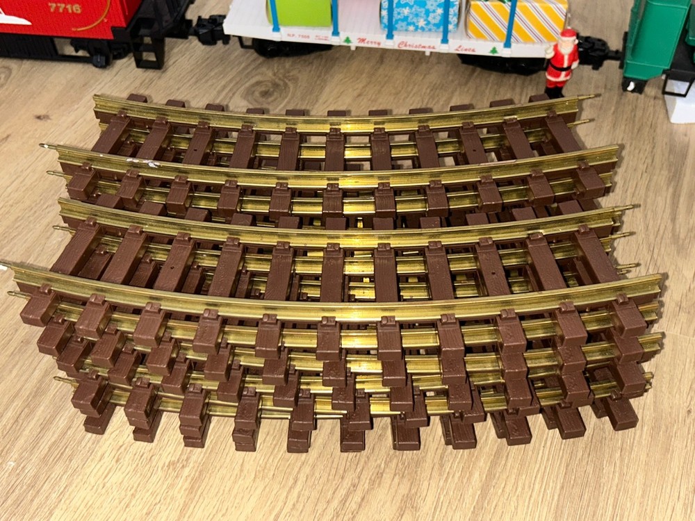 Lionel G Scale North Pole Railroad Train Set 8-81004 Tested & Working!