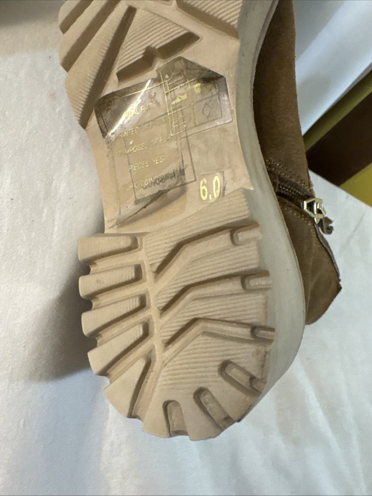 Never Worn Dolce Vito Leather Full Lug Heel Combat Boots Size 6