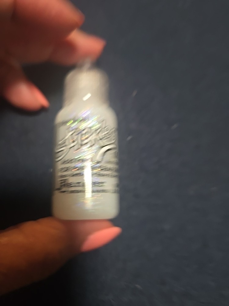 3 Ice Stickles And 8 Stickles