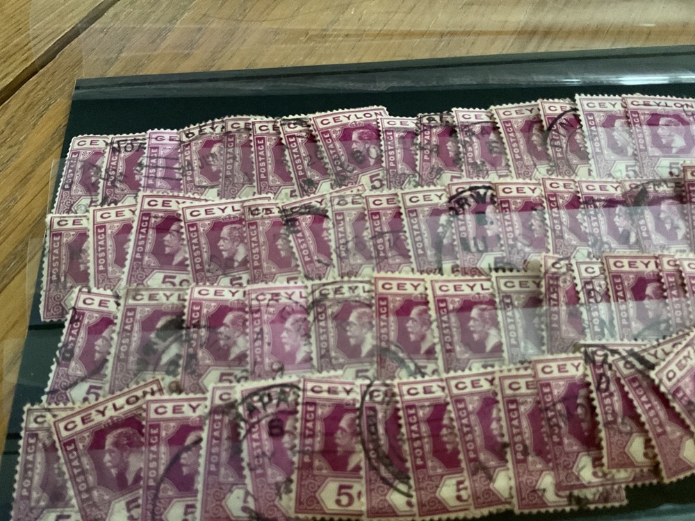 Ceylon 5c value duplicated used stamps B1932