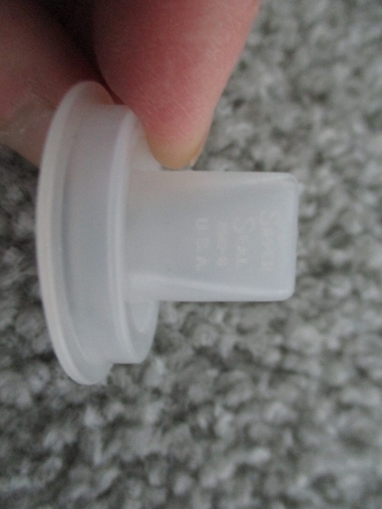 Vintage Tupperware Sippy Seal Spout #236