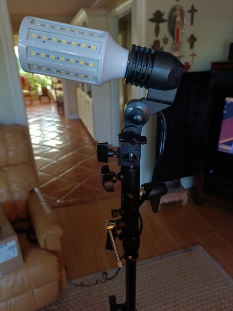 Flashpoint 7' 3 Section Aluminum Light Stands With Light and Diffuser (2)