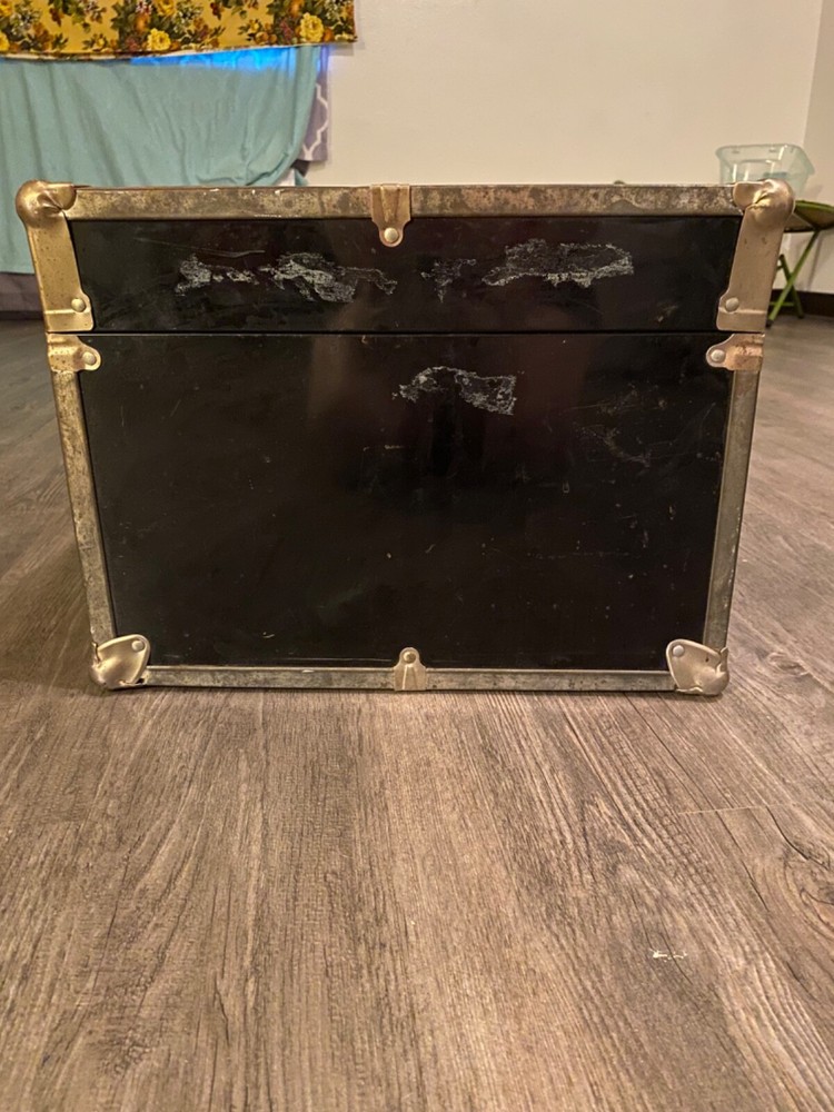 vintage streamer trunk