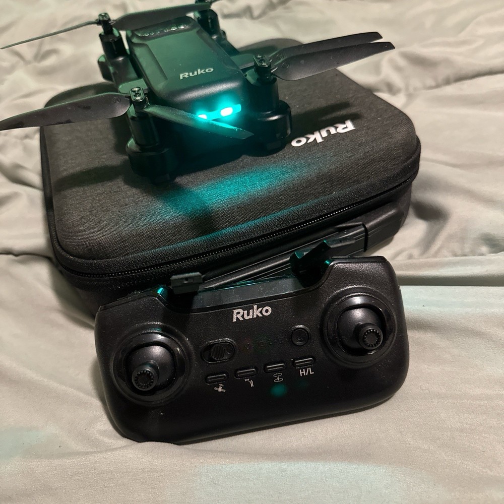 Ruko Ready to Fly Drone Remote Control with Carrying Case