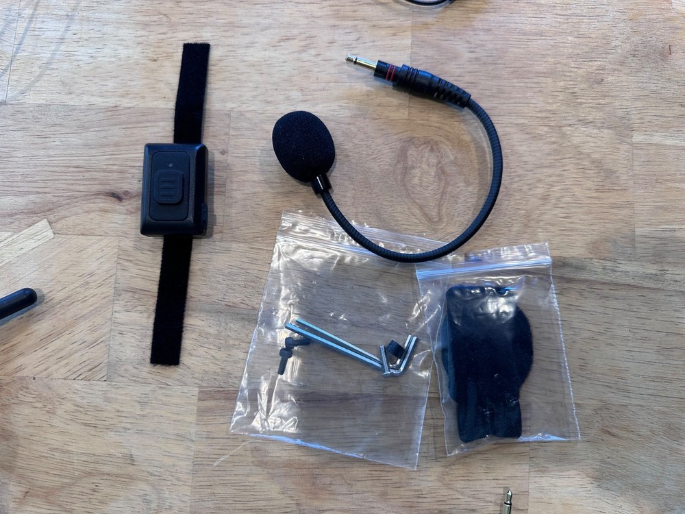 Set of 2 Maxon Chatterbox X2 Slim-p Long Range Communicator System Kit - Used