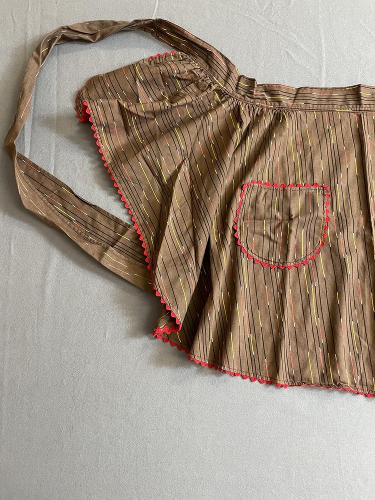 Handmade vintage apron with pocket