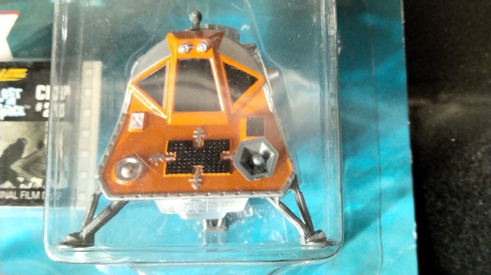LOST IN SPACE SPACE POD DIE-CAST MINIATURE ©1998 JOHNNY LIGHTNING