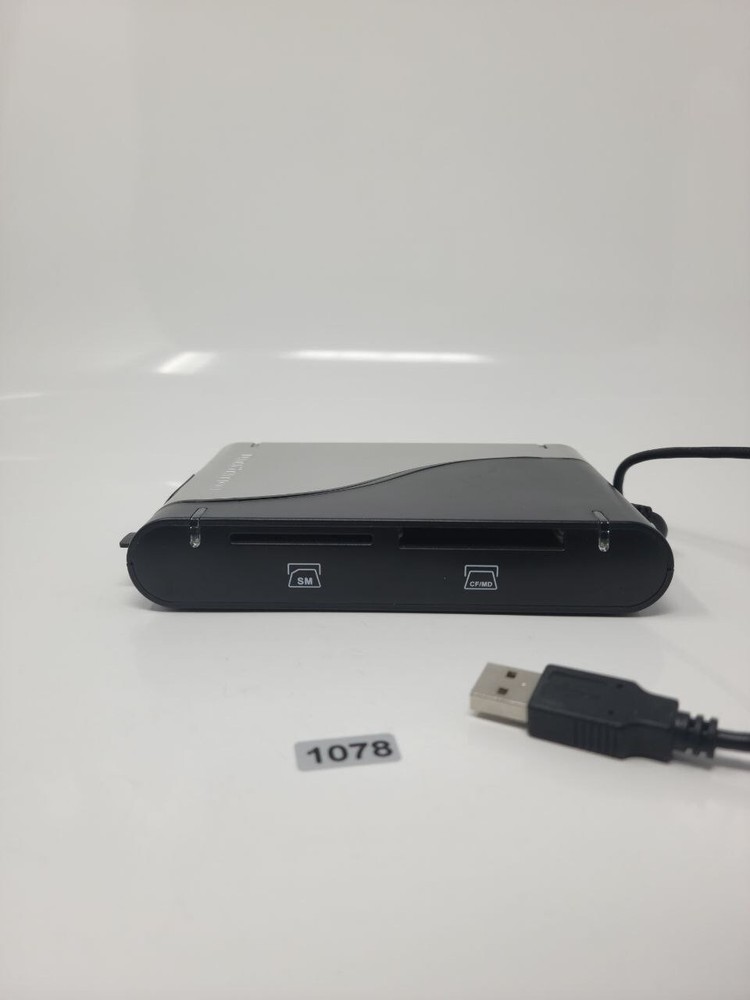 DataStation 7in1 USB 2.0 Floppy Disc CF,MMC,SD,MS,Pro reader I/O Magic PC device