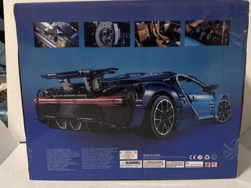 Technic Bugatti Chiron - Brand New - Factory Sealed (damaged box),