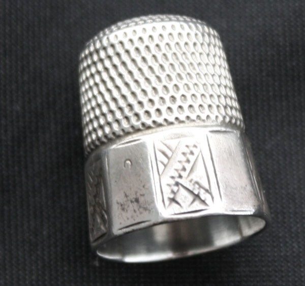 VintageTen Sided Engraved Sterling Thimble Unknown Size