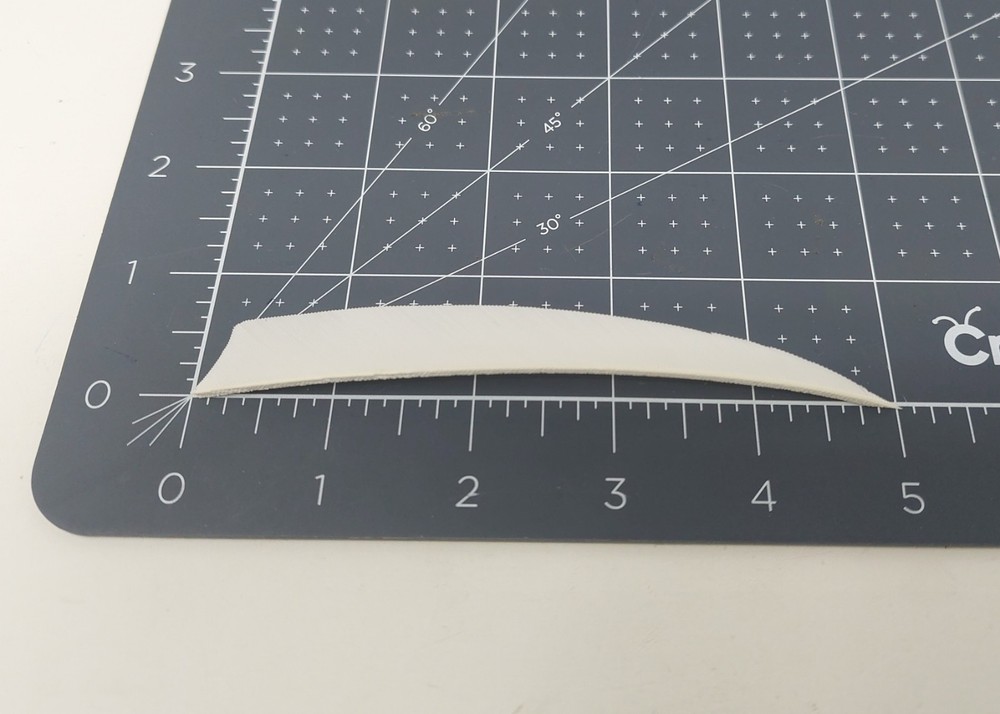 100pk Bullseye Archery Feathers 5" Right Wing: Shield Solid White