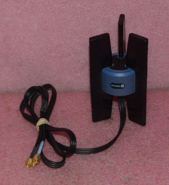 2 Genuine Linksys Antenans.