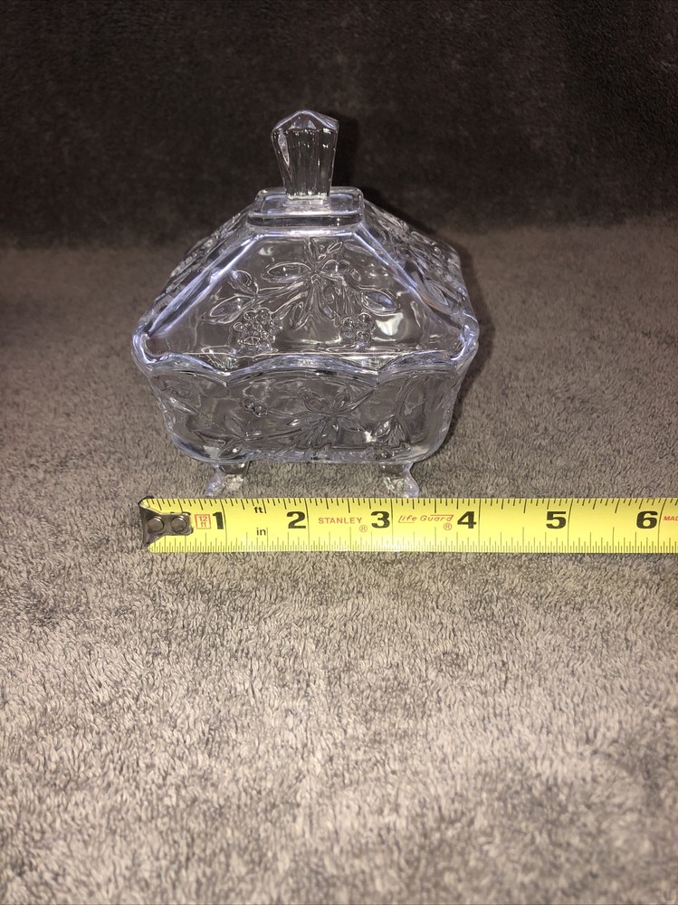 Studio Crystal Paola Collection Fine Crystal Small Footed Grape Canister