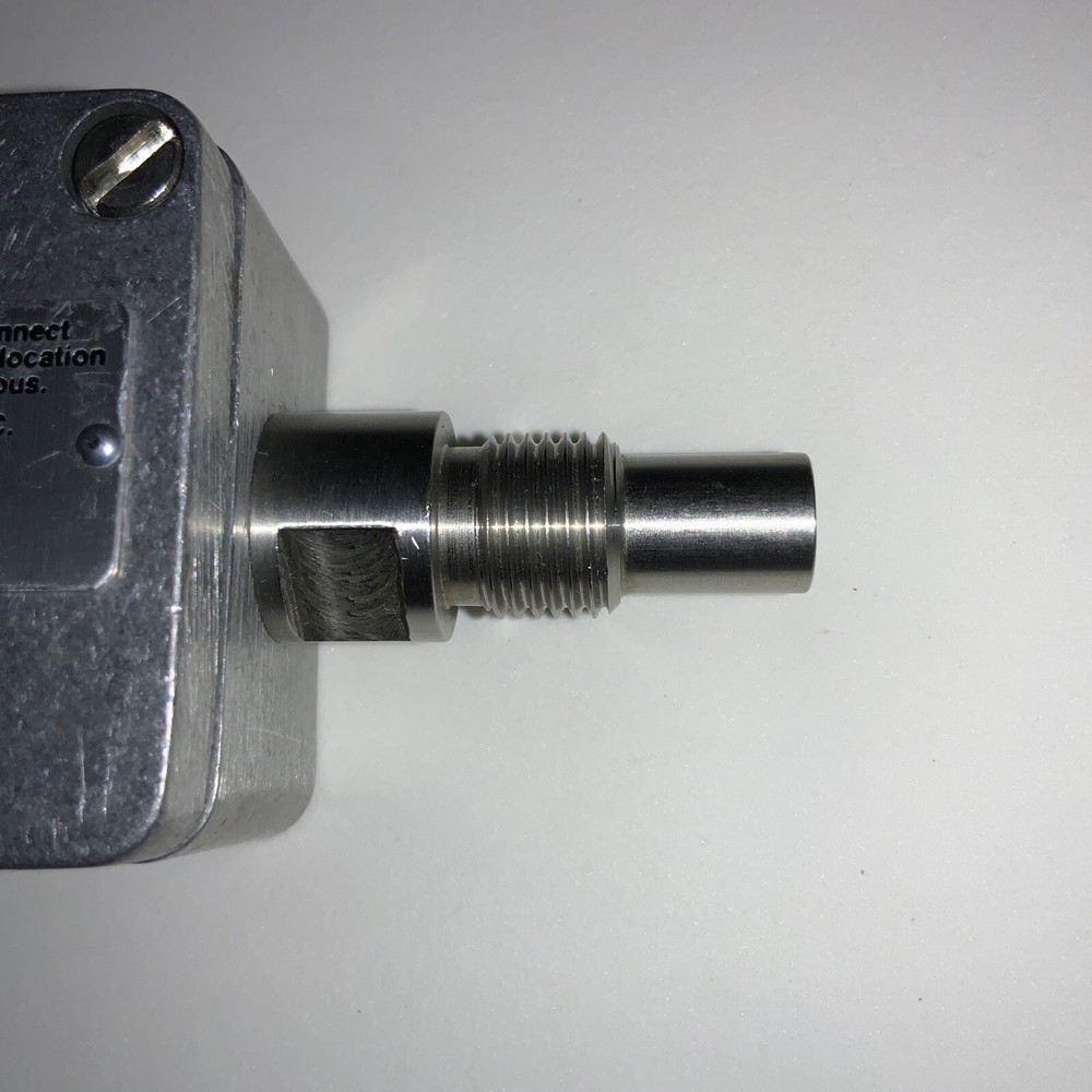 Graco 110-571 Module Carrier Frequency Sensor, 30VDC, 18mA-New.