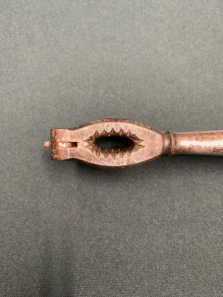 ANTIQUE REVERSiBLE PLATED STEEL NUTCRACKER NUT SHELL CRACKER