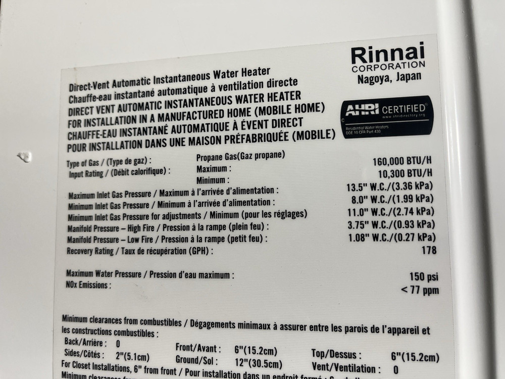 Rinnai RUCS75iP Indoor Tankless Water Heater 160k BTU Propane Gas (B-11 #1530)