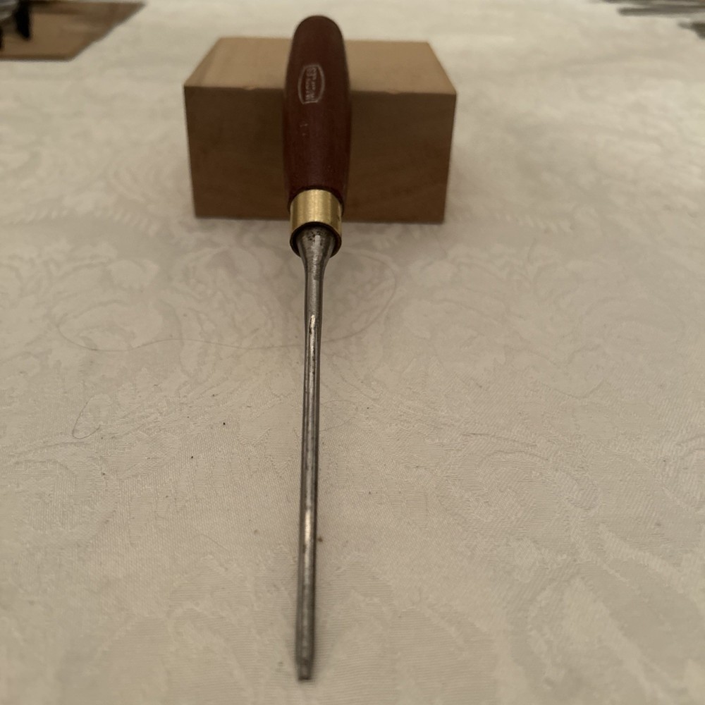 Marples   # 11 / 3mm Carving Chisel Excellent Condition Sharp