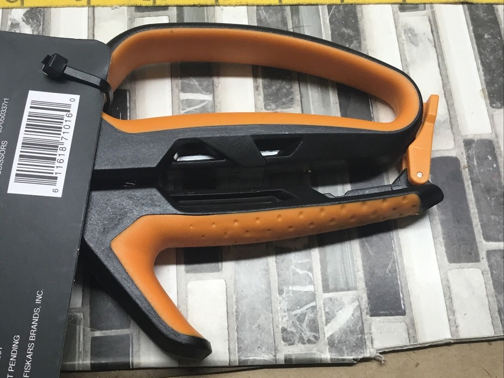 FISKARS #710160 PRO POWERARC SHEARS, 10"