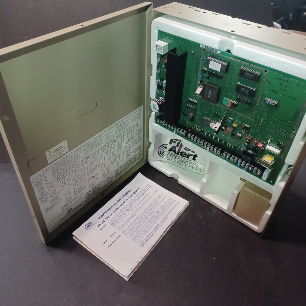 FIRST ALERT ALARM CONTROL PANEL FA1200C