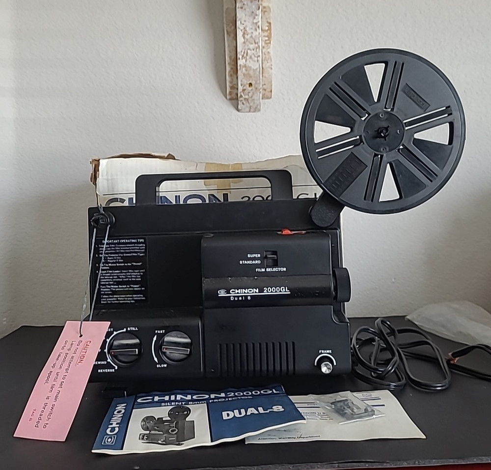 Chinon 2000GL Silent Dual-8 Movie Projector