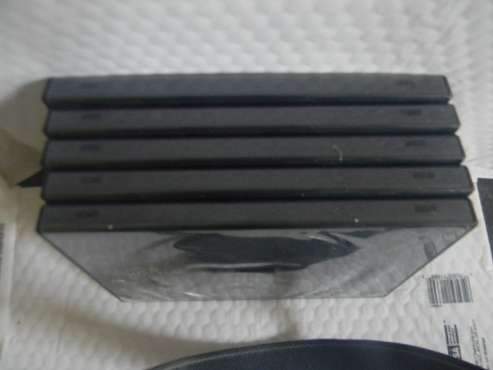 empty black dvd cases (5)