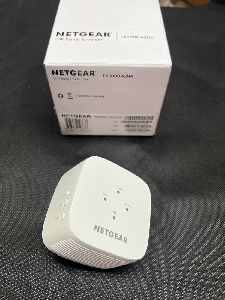 NETGEAR EX5000 Wall-plug Wi-Fi Range Extender 1.2Gbps - White (AC1200)