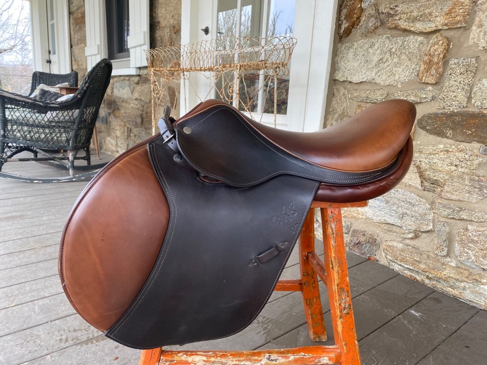 Beval "Artisan" All Purpose English Saddle size 16.5, M tree.