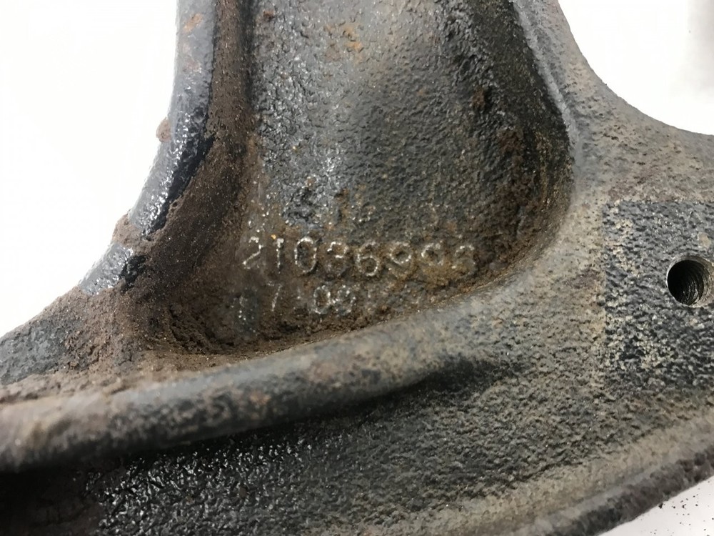 Mack MP8 Engine Mount - Used | P/N 21036996