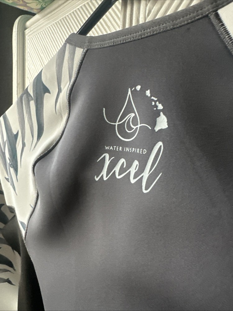 1.5mm Woman’s Size 8 Xcel Wetsuit 🐬