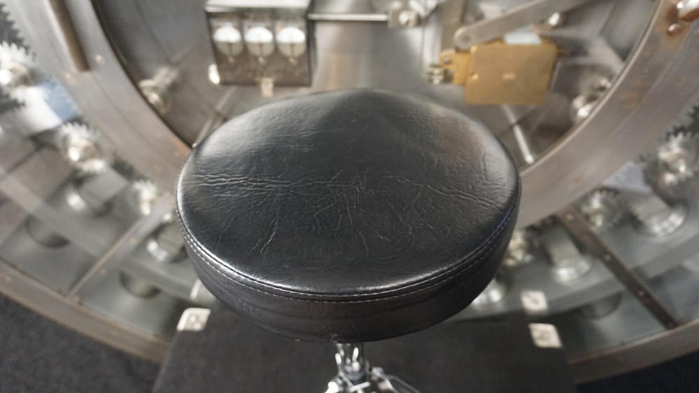 Adjustable Drum Throne