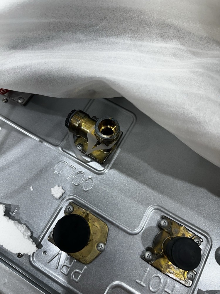 Rinnai RE160IP High Efficiency Propane Indoor Tankless Water Heater 160k BTU