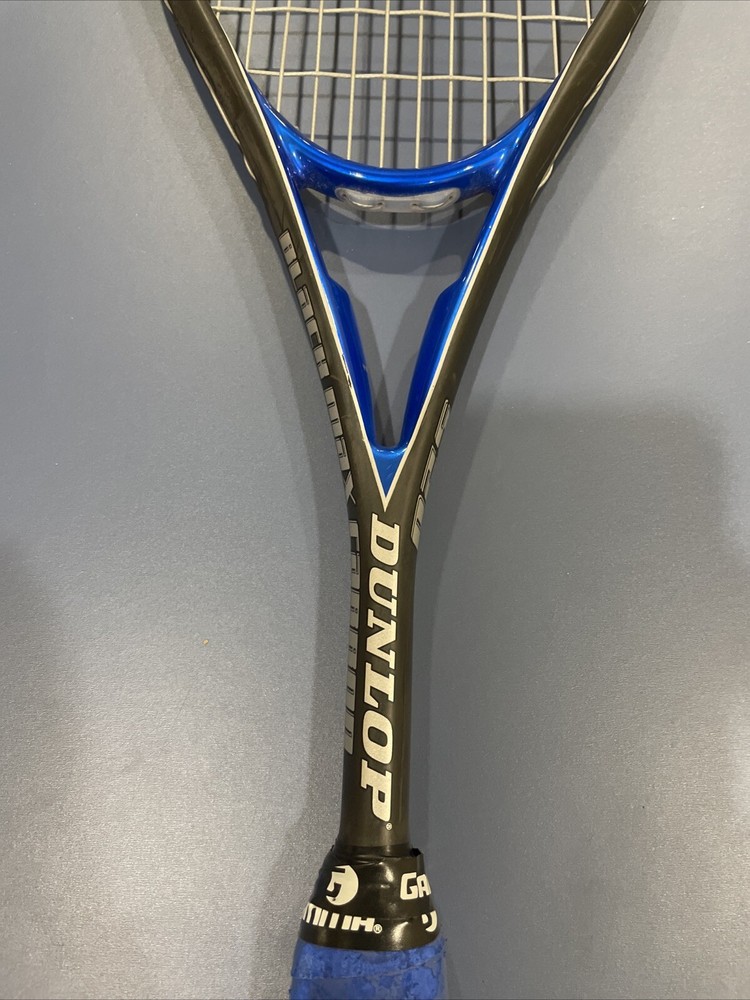Dunlop Black Max Carbon 520 Squash Racket.