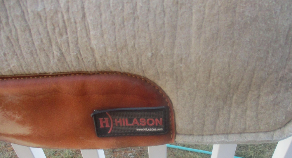 HILASON TAN WESTERN SADDLE PAD WITH LEATHER TRIM