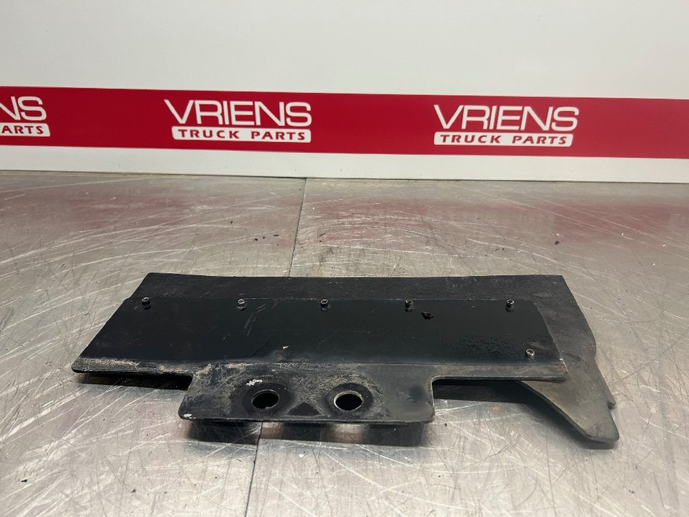 PETERBILT SHIELD ASSY-RECIRCULATION LH F46-6079R